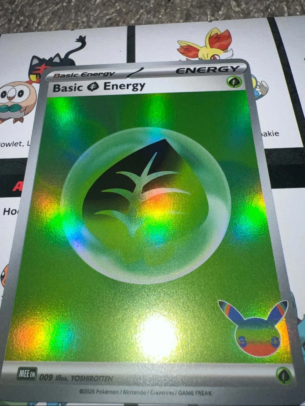 Pokemon Green Holographic Grass Energy Card